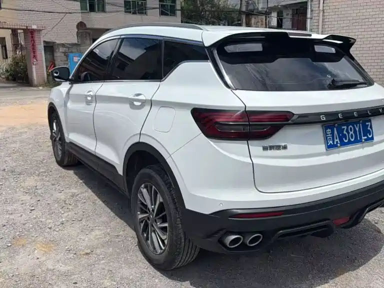 Geely Binyue — миниатюра 15