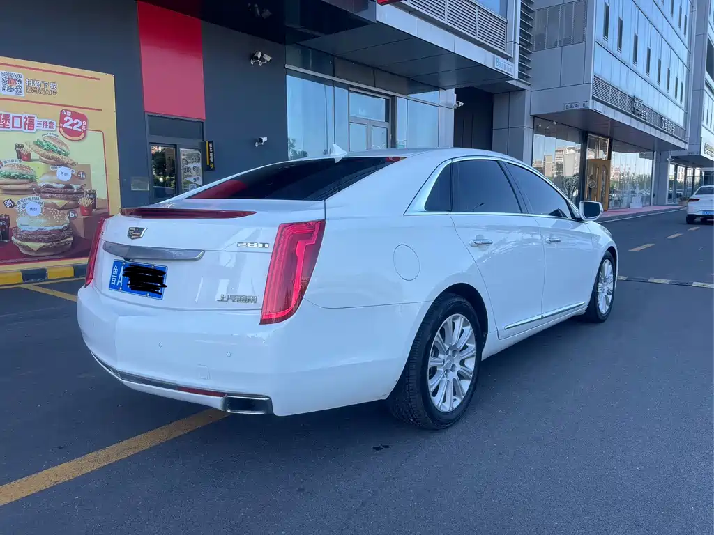 Cadillac XTS — миниатюра 7