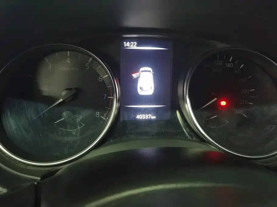 Nissan Qashqai — миниатюра 14