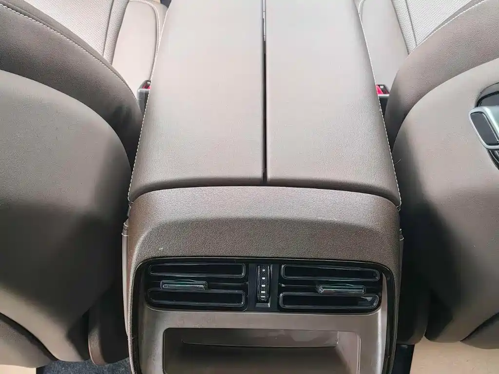 BYD Han — миниатюра 11