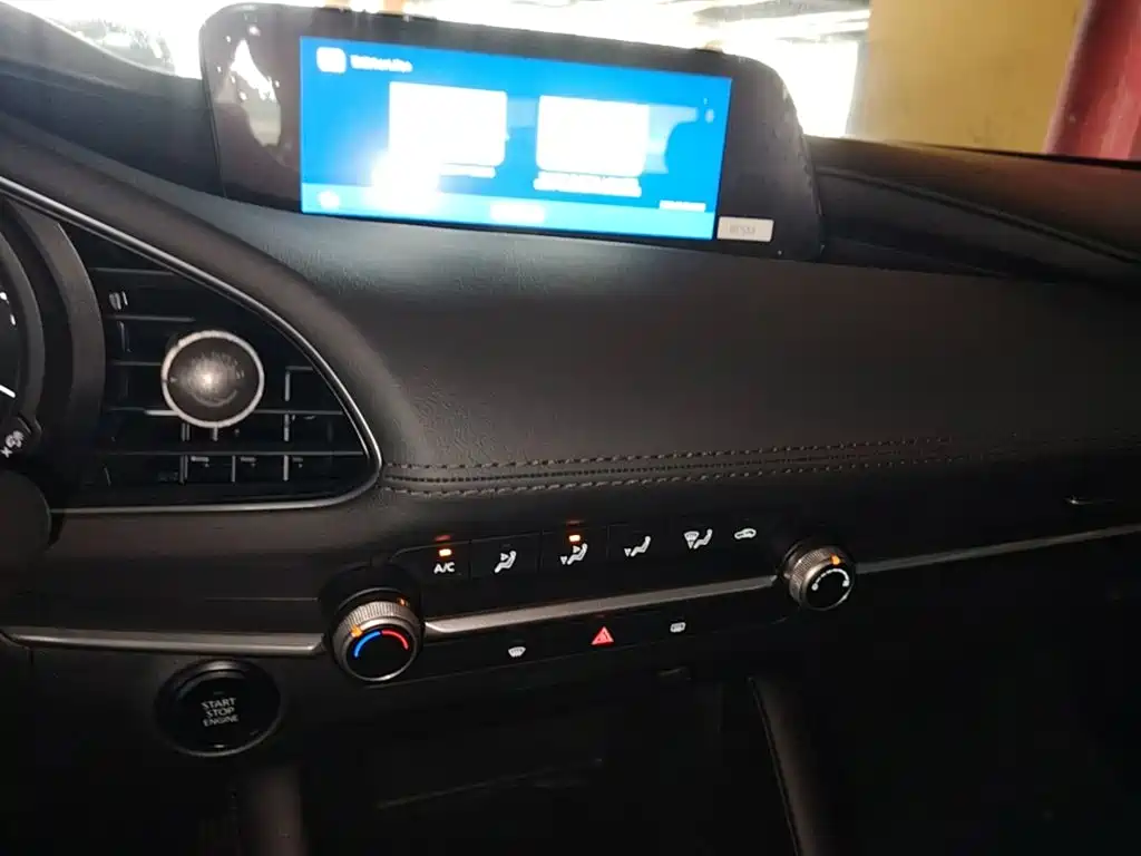 Mazda 3 Axela — миниатюра 13
