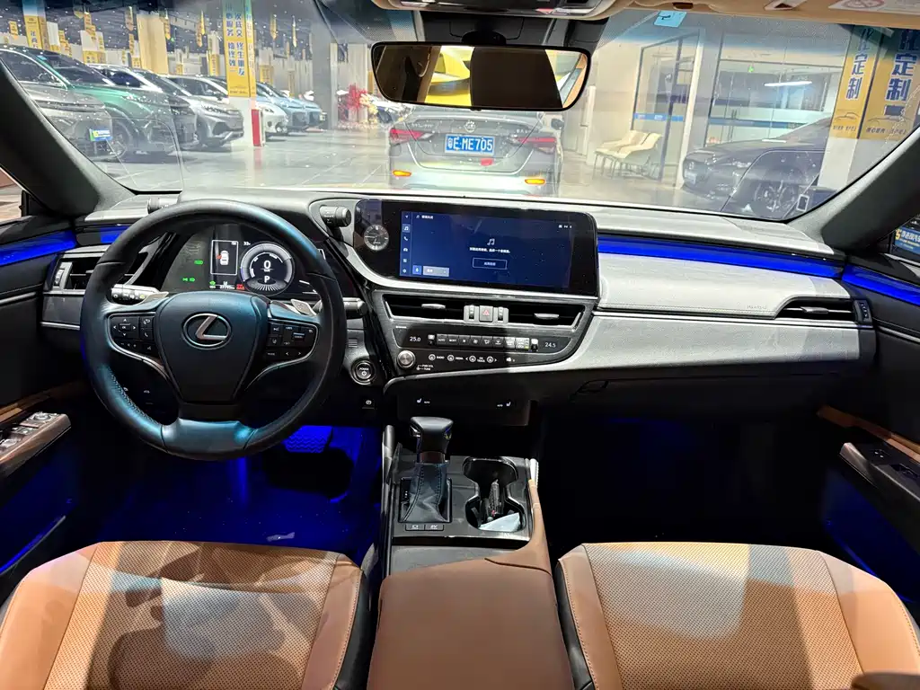 Lexus ES — миниатюра 9