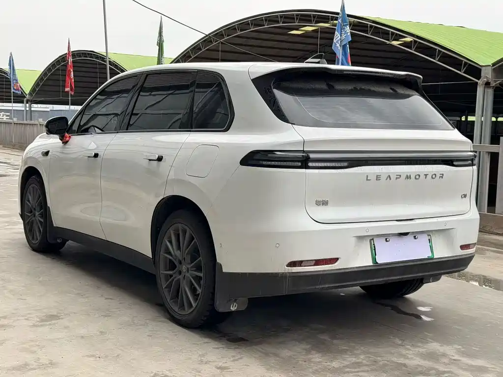 Leapmotor Leapmotor C10 — миниатюра 4