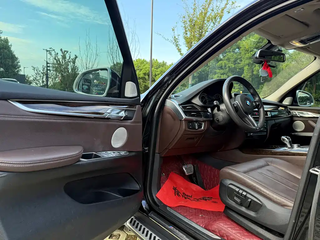 BMW X5 (Import) — миниатюра 11