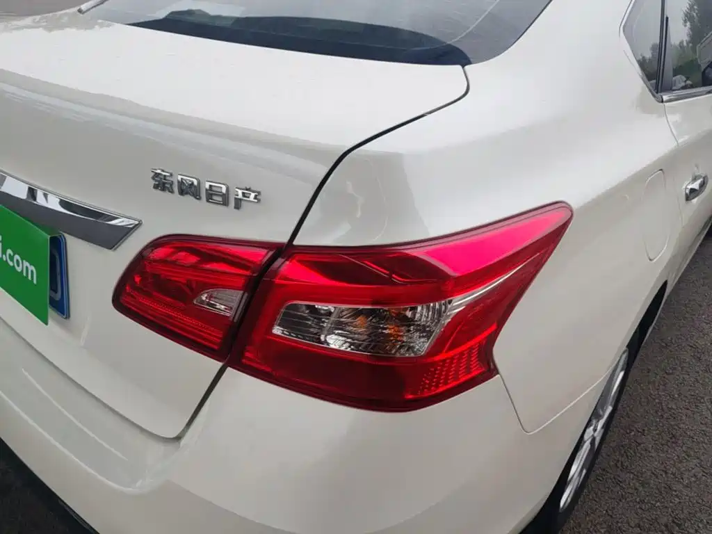Nissan Sylphy — миниатюра 8
