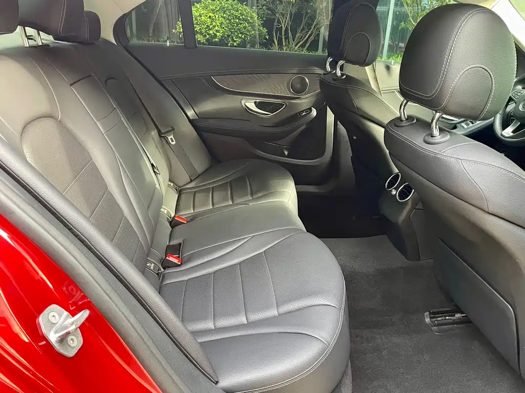 Mercedes-Benz C-Class — миниатюра 18