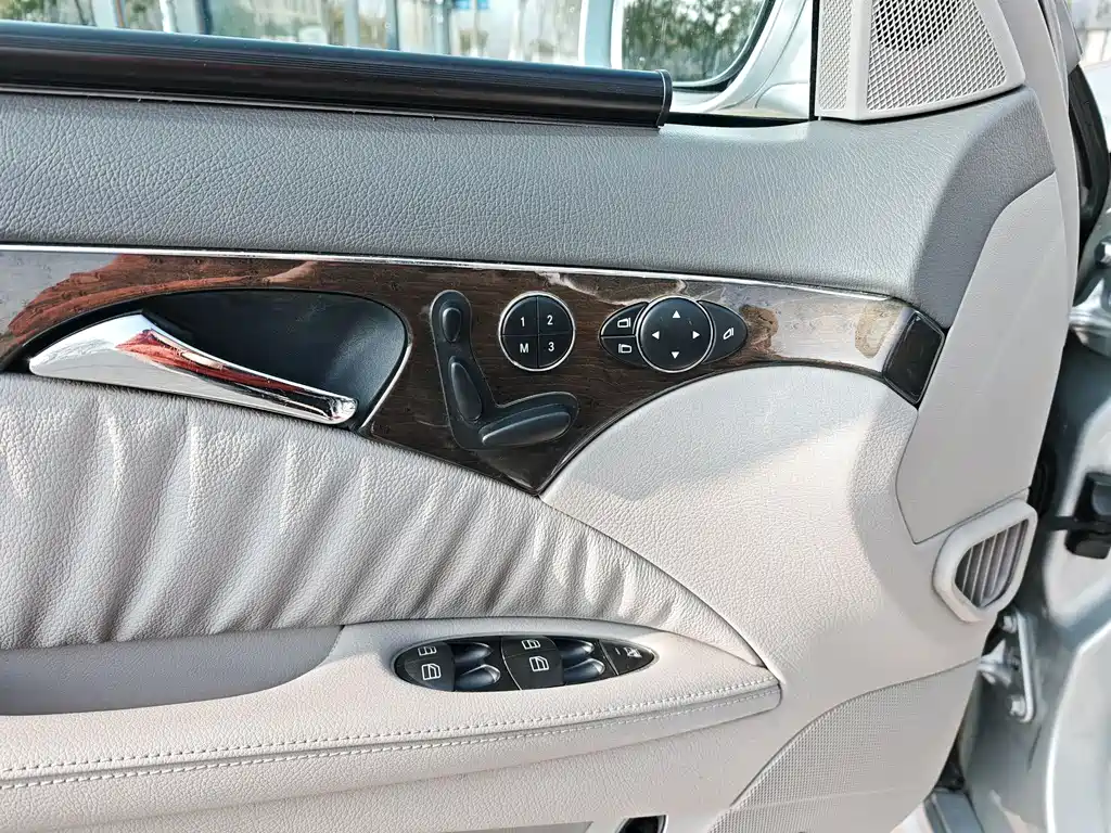 Mercedes-Benz E-Class E 2005 E 280