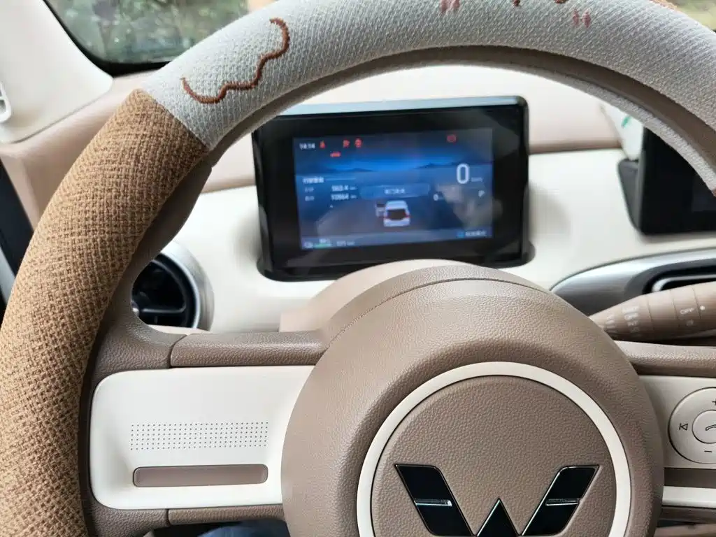 Wuling MINIEV — миниатюра 12