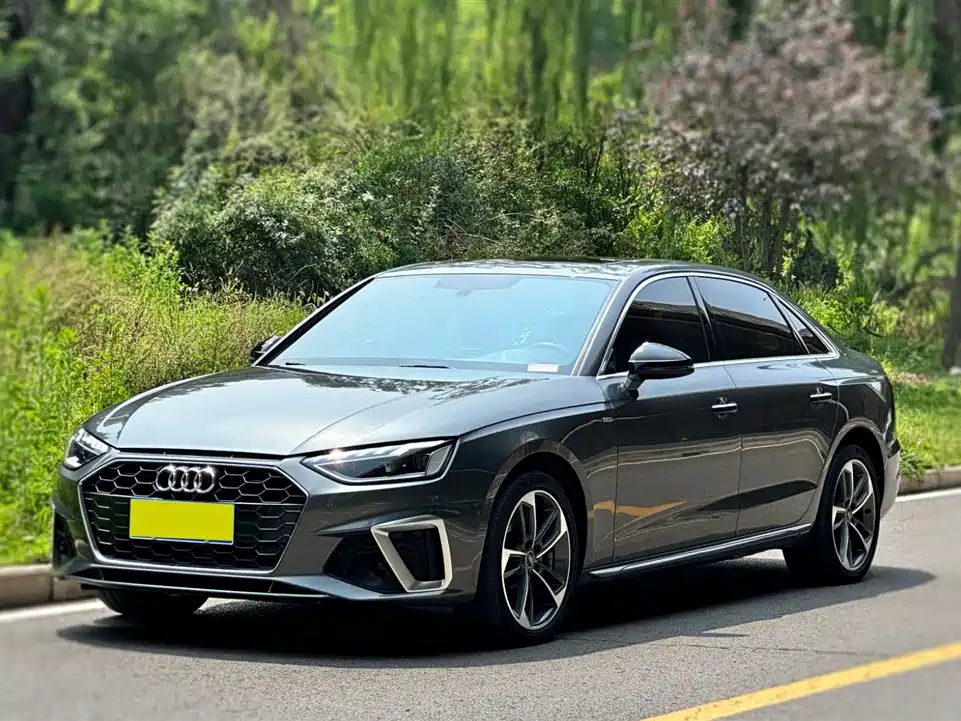 Audi A4L 2023 40 TFSI Fashion