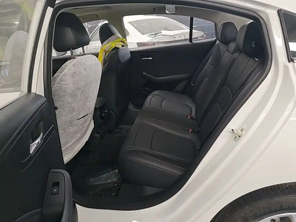 Roewe i5 — миниатюра 17
