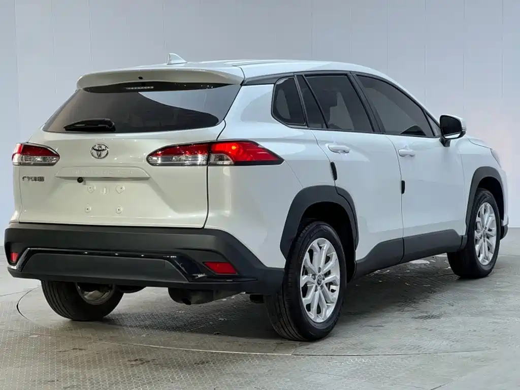 Toyota Frontlander — миниатюра 8