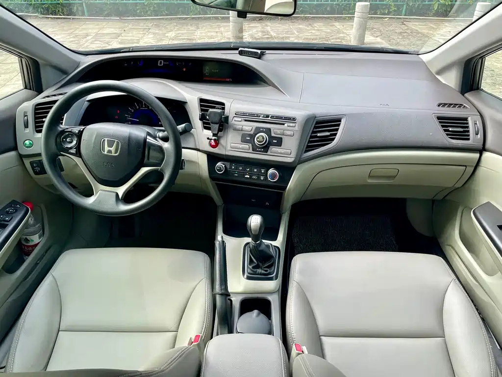 Honda Civic — миниатюра 13