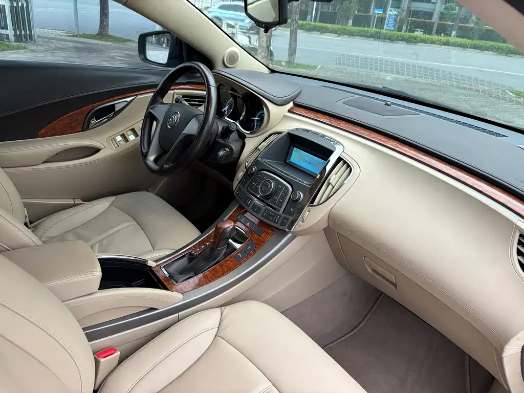 Buick LaCrosse 2.4L SIDI Comfort Edition, фото 15
