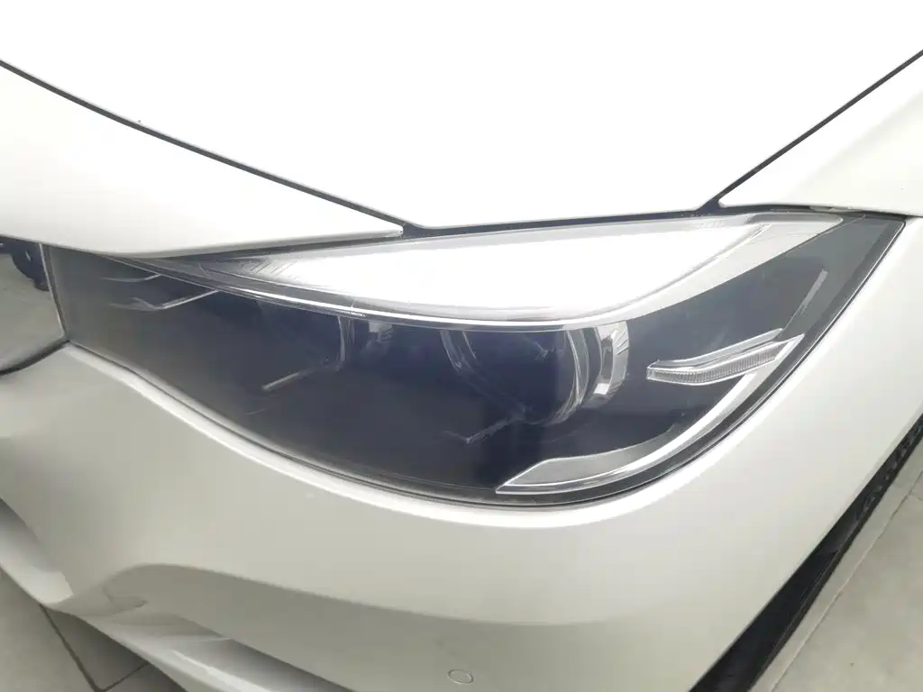 BMW 3 Series GT — миниатюра 7