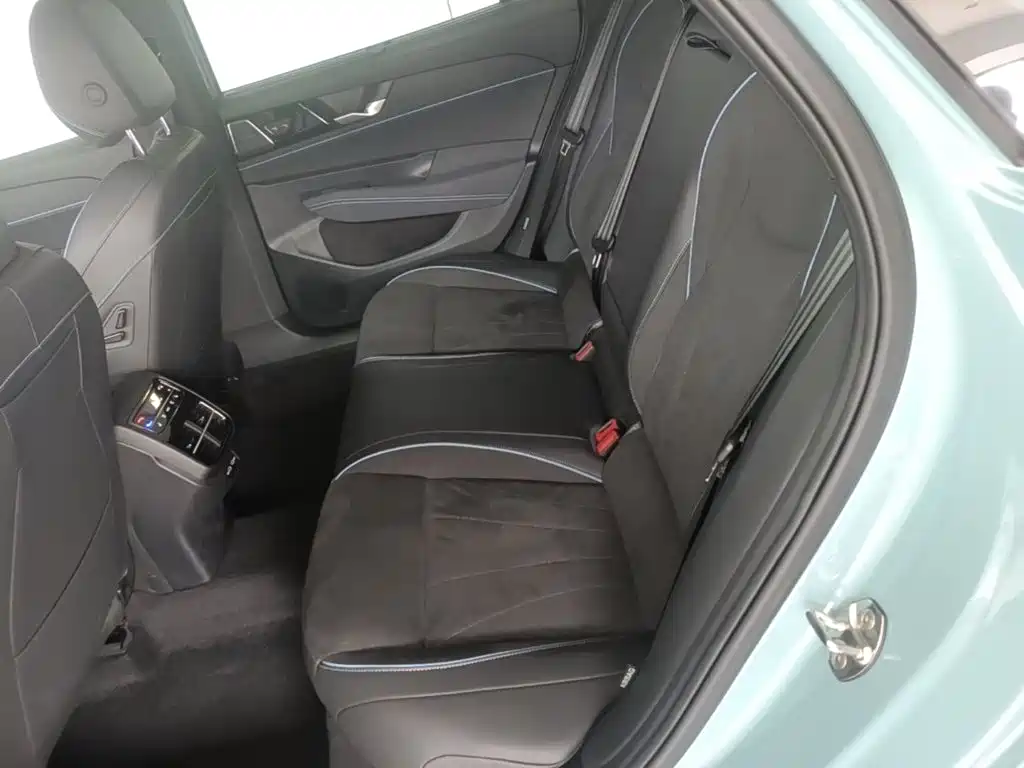 Volkswagen Passat — миниатюра 22