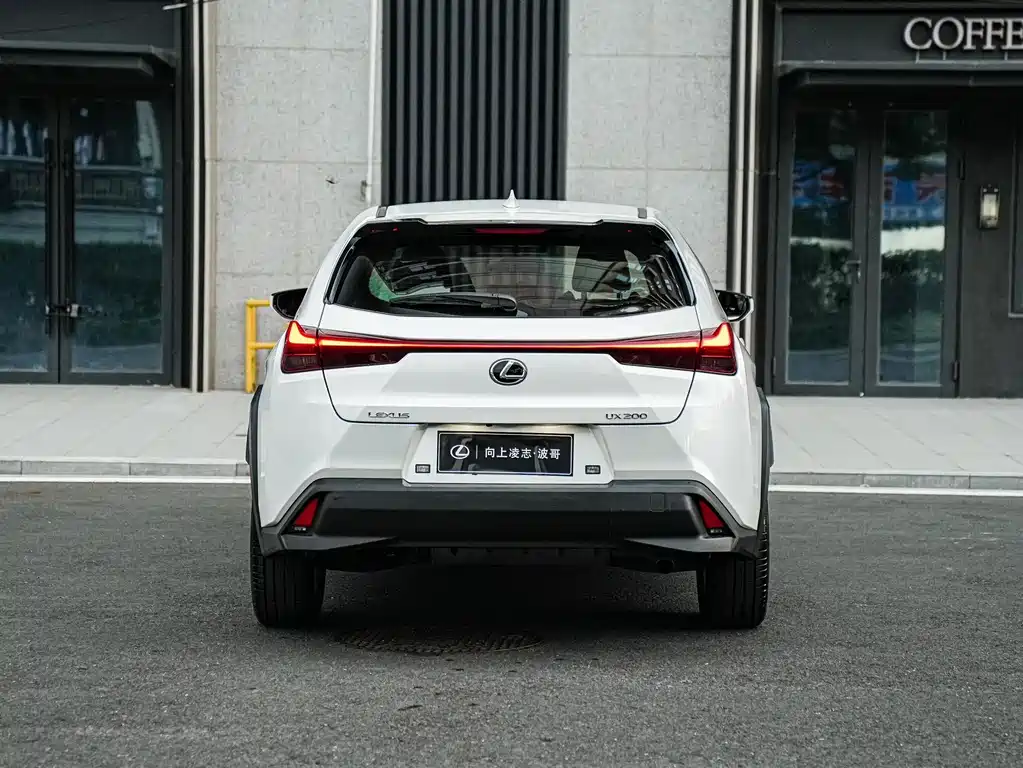Lexus UX — миниатюра 5