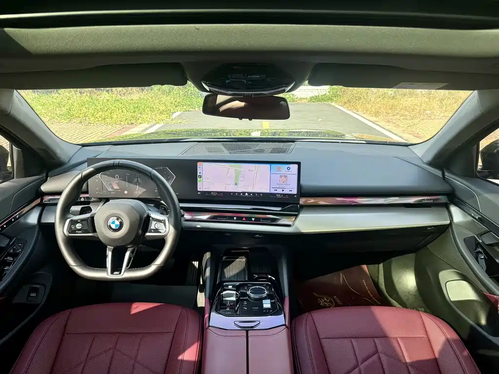 BMW 5 Series — миниатюра 5