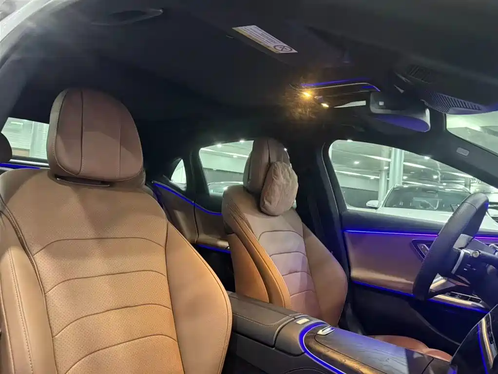 Mercedes-Benz E-Class — миниатюра 21