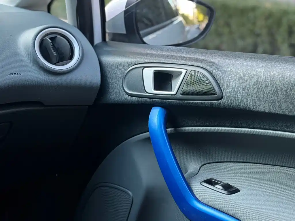 Ford Fiesta — миниатюра 15