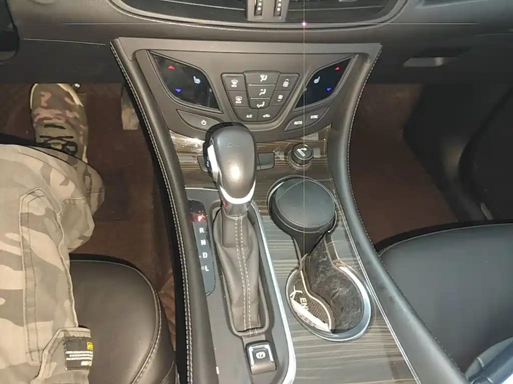 Buick Envision Plus — миниатюра 14