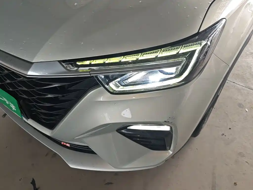 Roewe RX5 — миниатюра 24