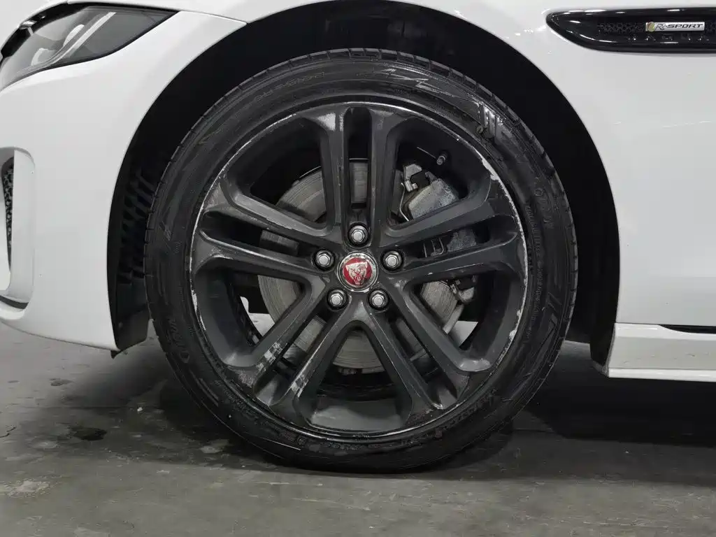 Jaguar XEL — миниатюра 17