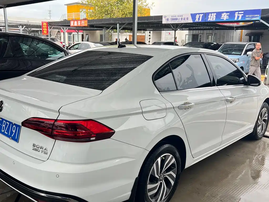 Volkswagen Bora — миниатюра 4