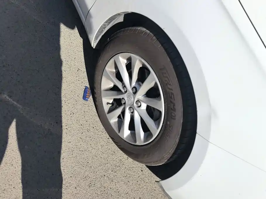Buick Excelle — миниатюра 6