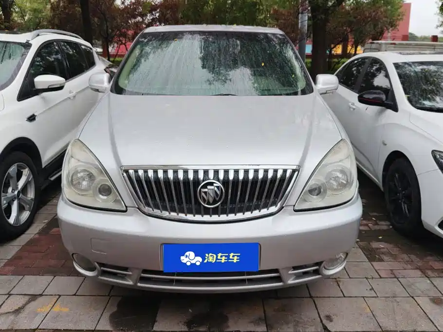 Buick GL8 — миниатюра 2