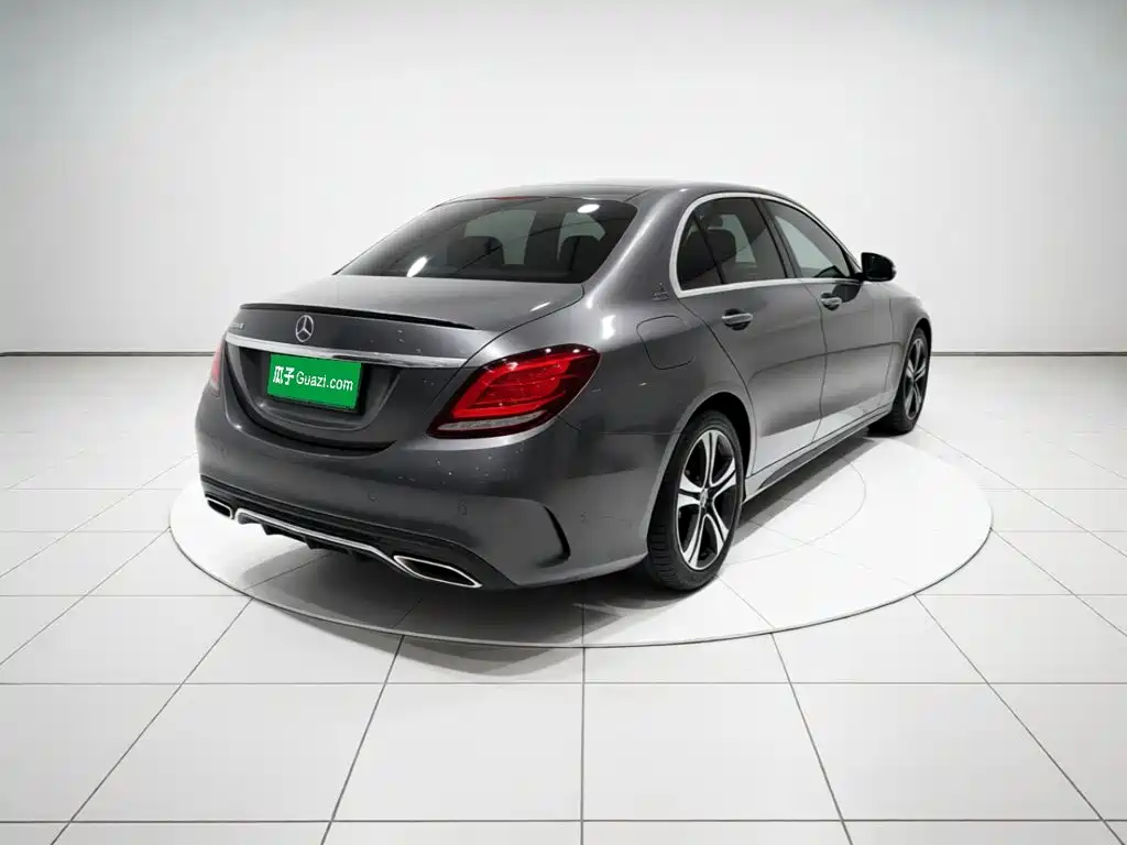 Mercedes-Benz C-Class — миниатюра 6