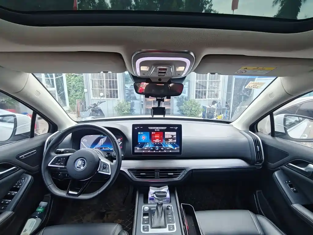 BYD Tang — миниатюра 4