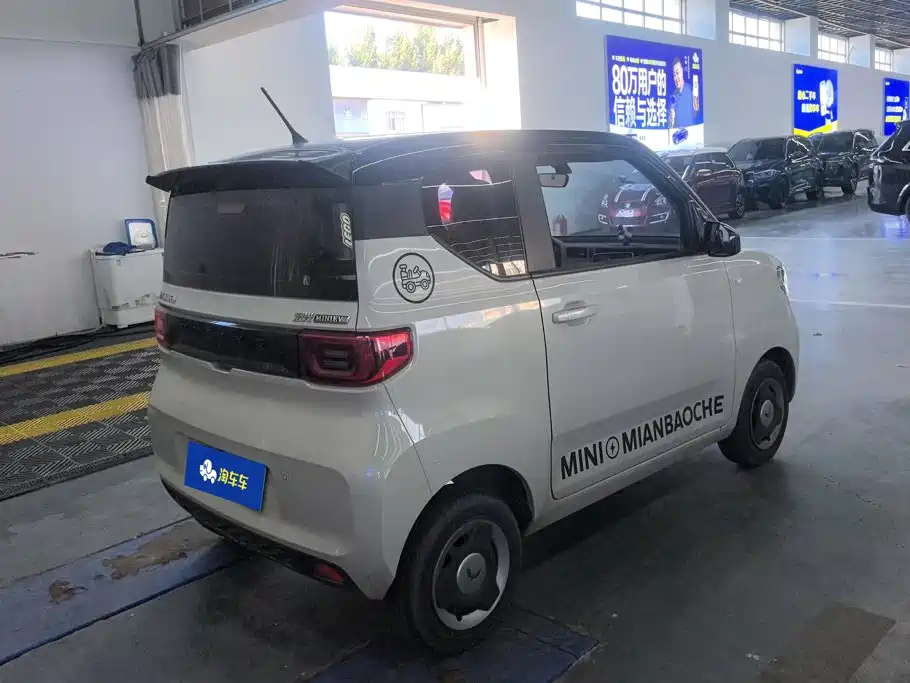Wuling MINIEV — миниатюра 3