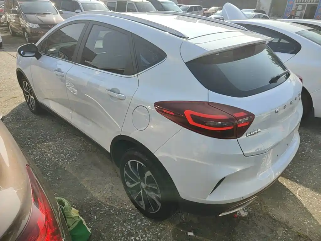 Geely Emgrand GS — миниатюра 5