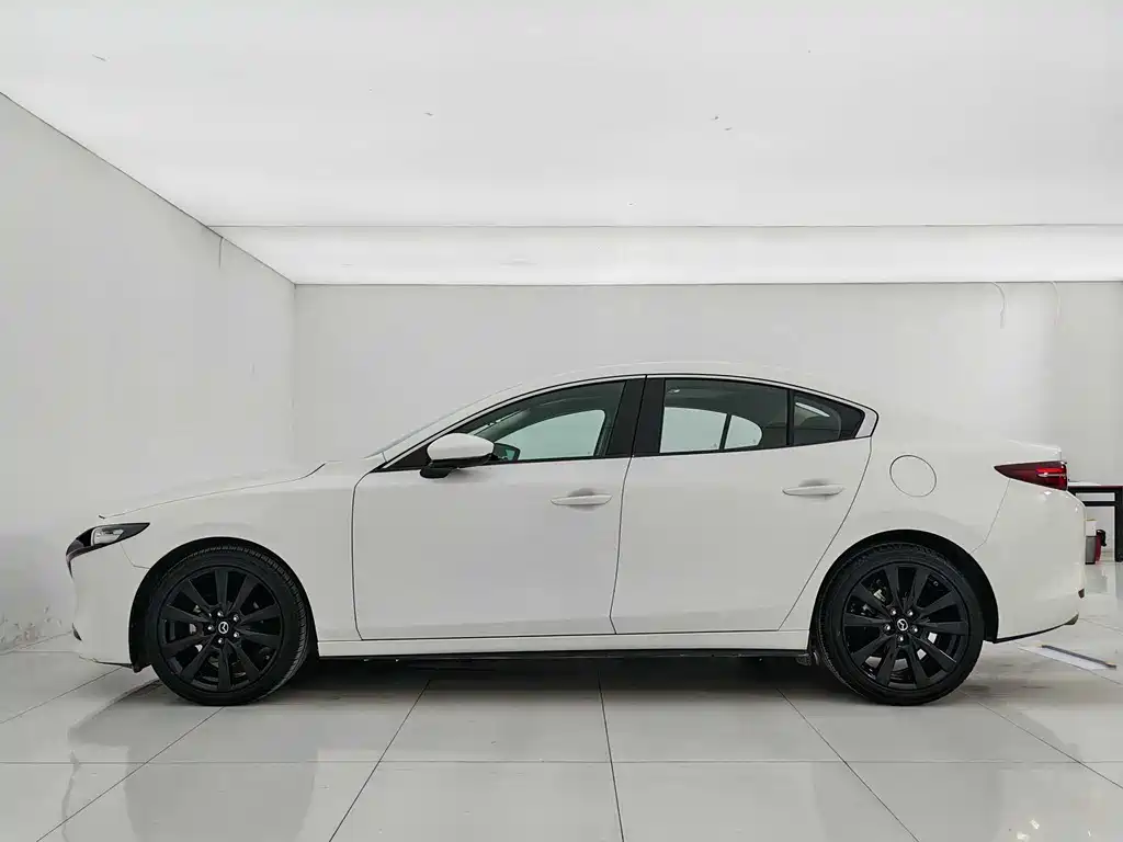 MAZDA 3 ANGKESAILA