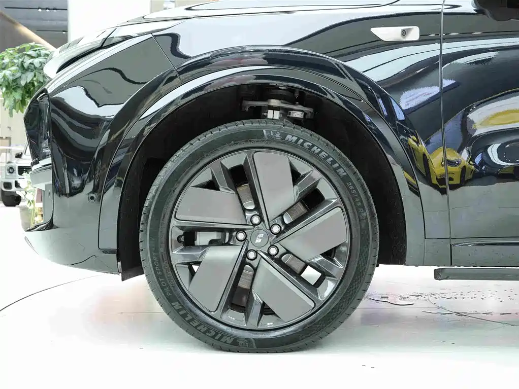 Li Auto L9 — фотографии объявления, Фото 20