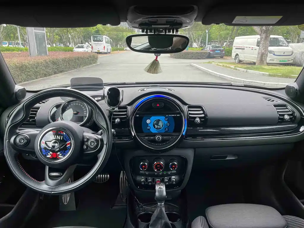 MINI Mini Clubman — миниатюра 12