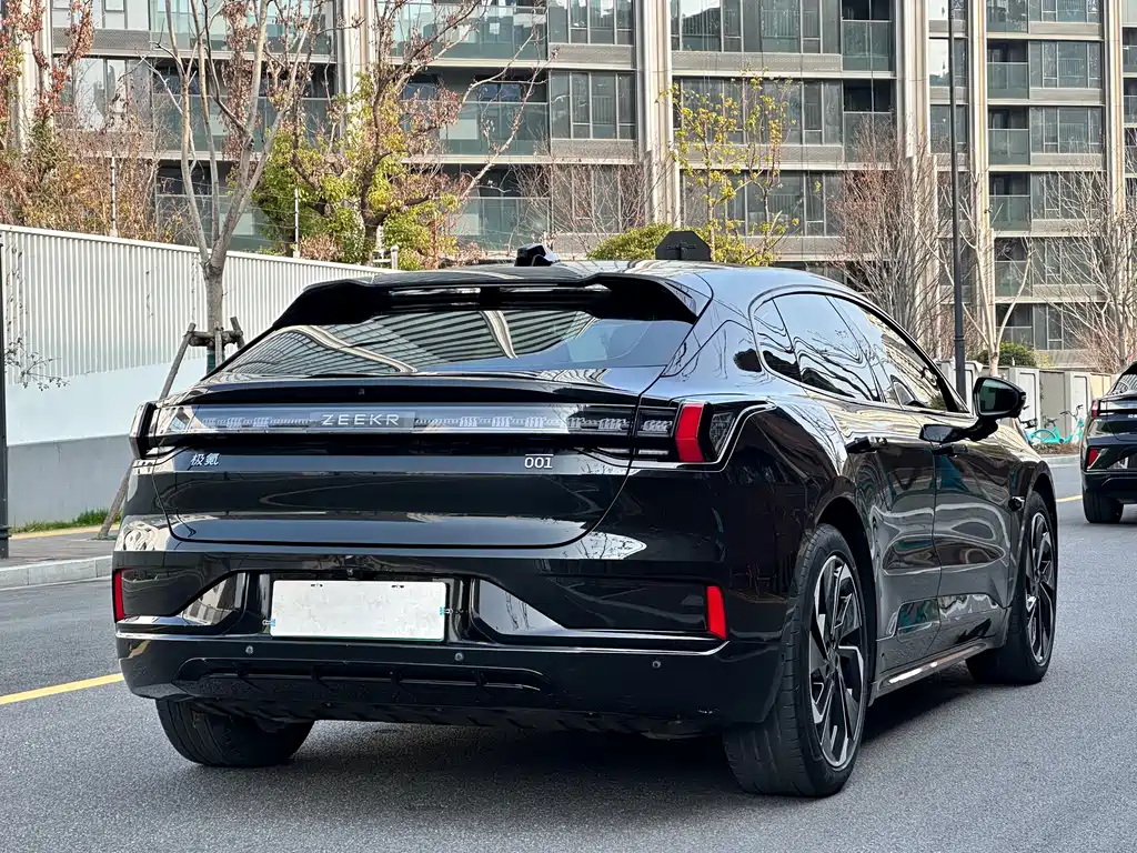 ZEEKR EXTREME KRYPTON 001