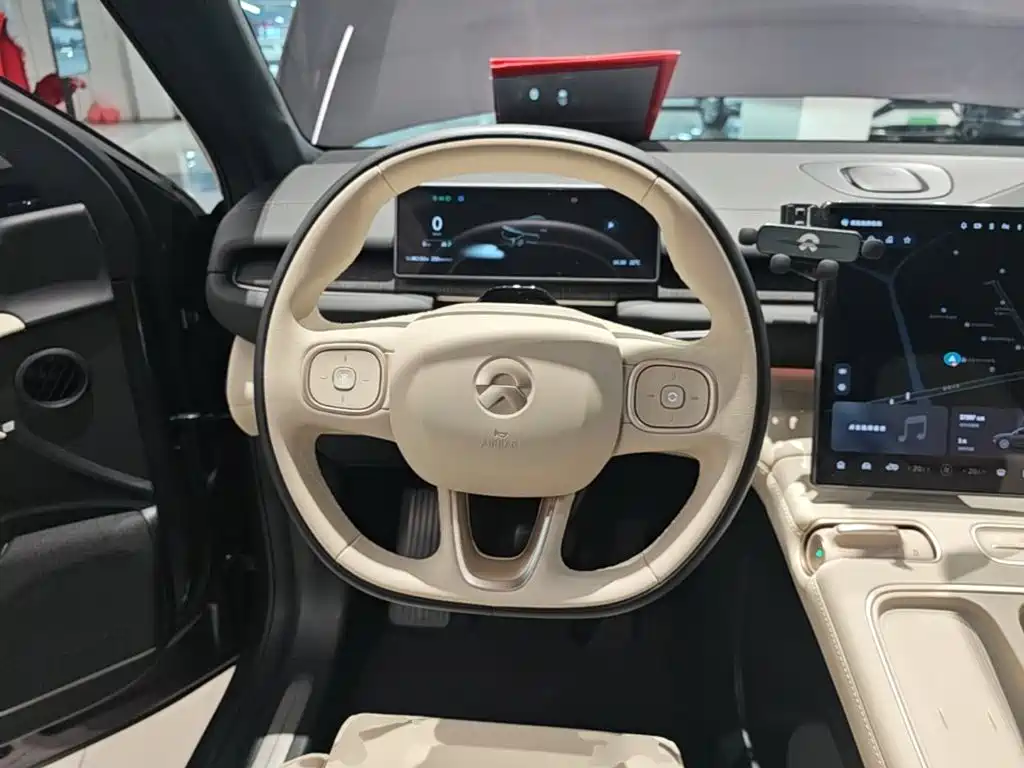 NIO ES6 — миниатюра 11