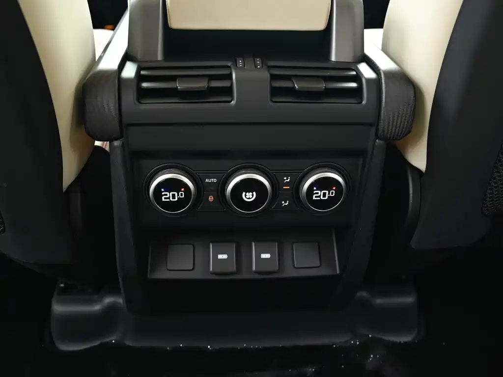 Land Rover Defender — миниатюра 12