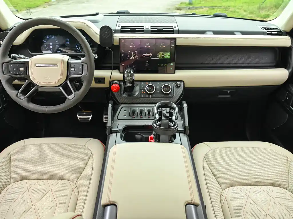 Land Rover Defender — миниатюра 19