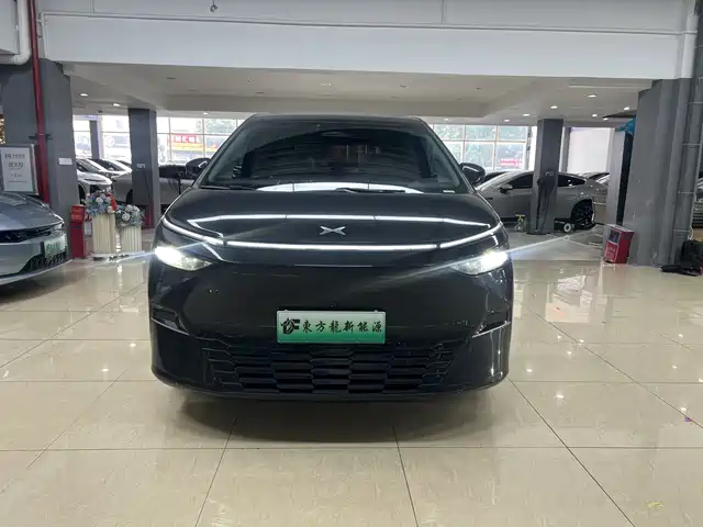 2024 Xpeng X9