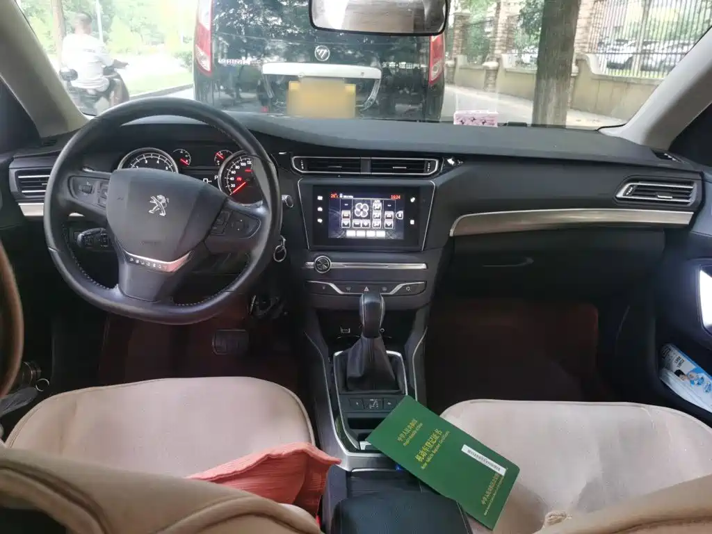Peugeot 408 — миниатюра 5