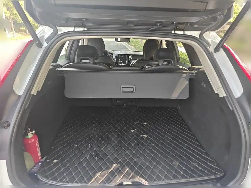 Volvo XC60 — миниатюра 10