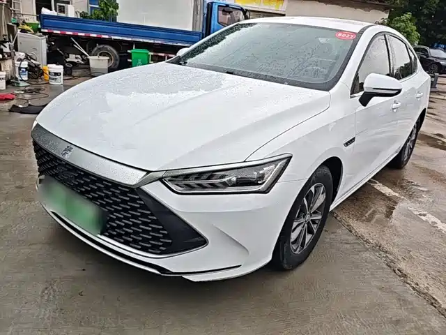 2023 BYD Qin