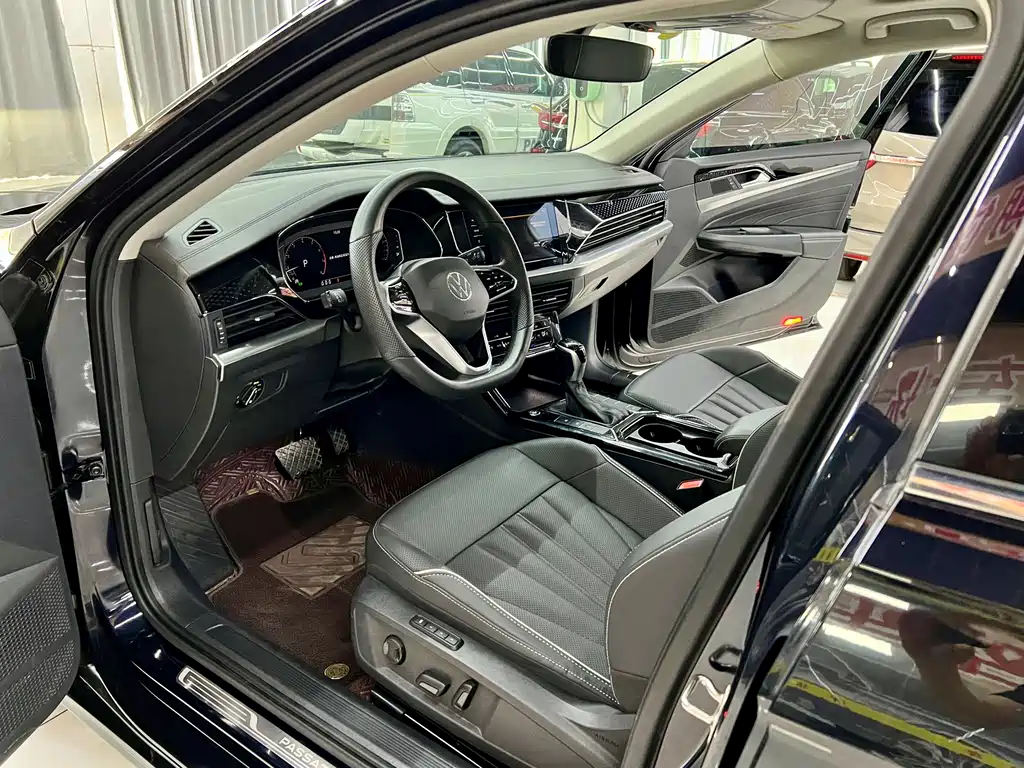 Volkswagen Passat 2024 330TSI Elite