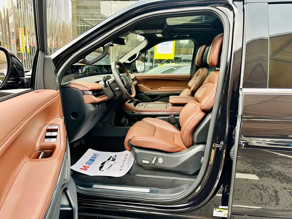 Lincoln Navigator — миниатюра 5