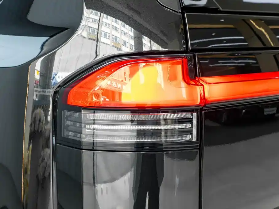 Lexus GX — миниатюра 9