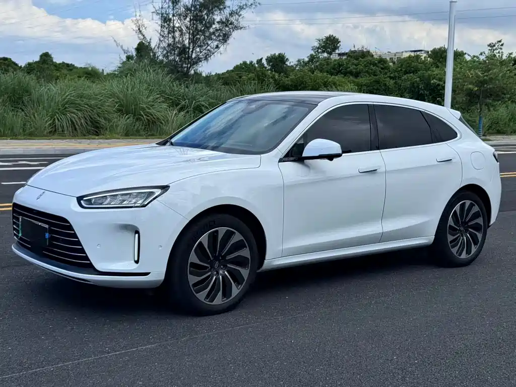 AITO Wenjie AITO M5