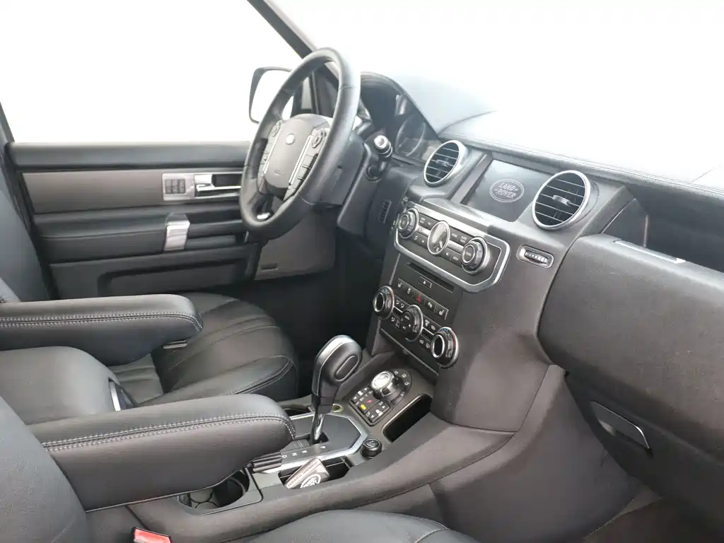Land Rover Discovery — миниатюра 7