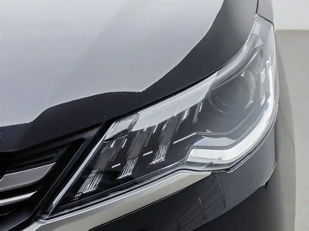 SAIC MAXUS CHASE G50